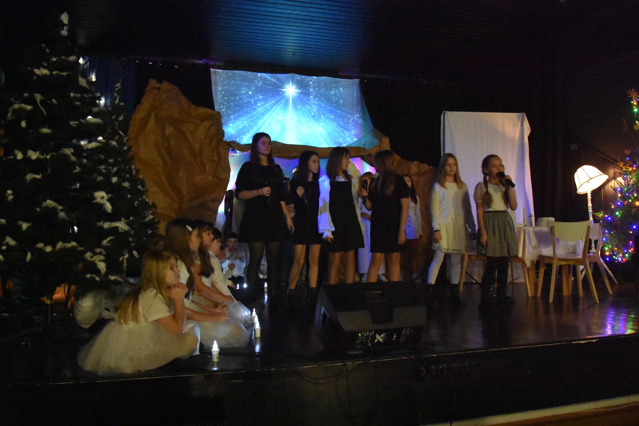 Jasełka Bożonarodzeniowe i wspólne kolędowanie